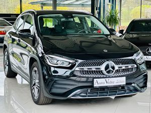 MERCEDES-BENZ-GLA 200-*AMG*AHK*AMBIENTEBELEUCHTUNG*,Used vehicle