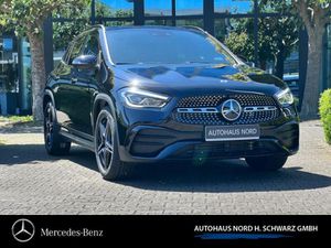 MERCEDES-BENZ-GLA 200-Pano Night SpurW S-Sitz KAM PDC SpurH Na,One-year old vehicle