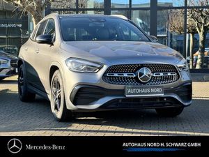 MERCEDES-BENZ-GLA 200-Pano Night SpurW S-Sitz KAM PDC SpurH,One-year old vehicle