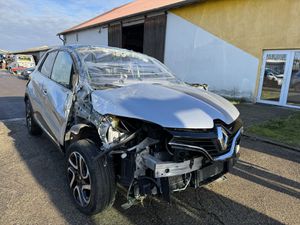 RENAULT-Captur-Dynamique,Accident-damaged vehicle