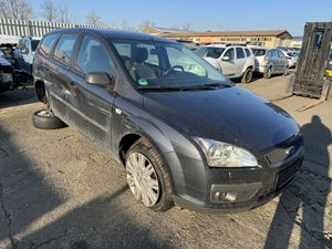 FORD-Focus-Turnier Ambiente,Accident-damaged vehicle
