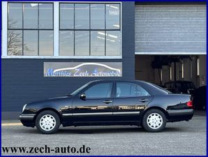 MERCEDES-BENZ-E 200-Elegance // 1 Hand // gepflegter Zustand,Подержанный автомобиль