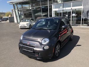 FIAT-500-Elektro in grau mit 113 PS inklAKKU, ohne EXTRAGEBÜHR!!,Подержанный автомобиль