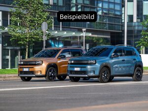 FIAT-Grande Panda Elektro-83 kW Sonderedition,Bemutatóautó