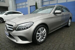 MERCEDES-BENZ-C 220 T d-Avantgarde LED Distronic Kamera Top Zustand!,Употребявани коли