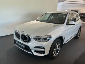 BMW-X3 xDrive30d xLine ACC AUT DynLicht Kam KeyLess-,Polovna