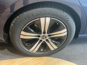 MERCEDES-BENZ