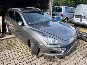 PORSCHE-Cayenne-Diesel Tiptronic S Leder Navi Xenon GSD ,Bouraná vozidla