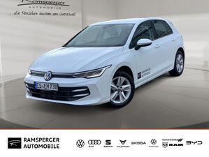VW-Golf-VIII 15 TSI Life ACC LED APP SHZ Kamera PDC,Vehicule pana la 1 an