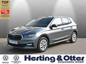 SKODA-Fabia-Apple CarPlay LED Klima PDC MultifLenkrad Spurhalteass Temp Müdigkeitserkennung,Однодневная регистрация