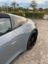 PORSCHE