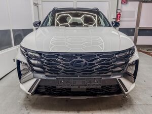 HYUNDAI-TUCSON-,Bemutatóautó