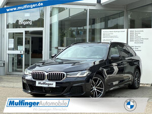 BMW-520-520d xDrTM Sport HUD ACC Laser StandhKamera AHK Sportpaket Bluetooth Navi Vollleder Klima Standhz,Polovna