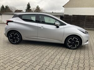 NISSAN