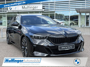 BMW-520-520d xDrTM Sport Pro ACC SurView B+W AHK 21 Sportpaket Bluetooth HUD Navi LED Klima PDC el Fenst,Probna vozila
