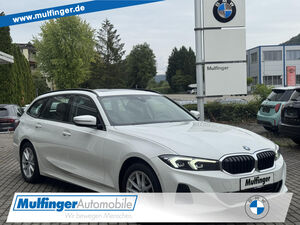 BMW-320-320d TSportsLiveProKamera SitzhHa/KaDrivAss Bluetooth Navi LED Klima PDC el Fenster,Auto usate
