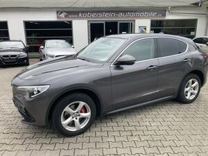 ALFA ROMEO-Stelvio-Sprint 20 Turbo*2Hand,Leder,Navi,Xenon,Used vehicle