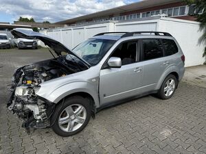 SUBARU-Forester-Comfort 30 Jahre,Аварийный автомобиль