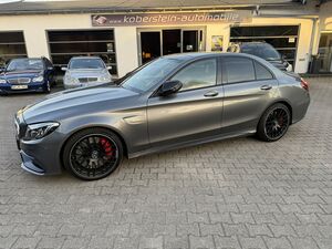 MERCEDES-BENZ-C 63 AMG-S*Panorama,Burmester,2Hd,Sportabgas*,Gebrauchtwagen