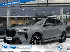 BMW-X7-X7 x40d M Sport Pro Leder HUD Kamera PanoDSoftC,Подержанный автомобиль