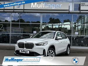 BMW-iX1-iX1 xDrive30 LivePlus Kamera Sitzh 17,Ojazdené vozidlá