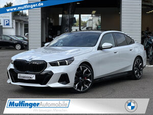BMW-540-540d xDrM Sport Pro AutobahnAssPanoDB&W21 Sportpaket Bluetooth HUD Navi LED Vollleder Klima PDC ,Vehicule pana la 1 an