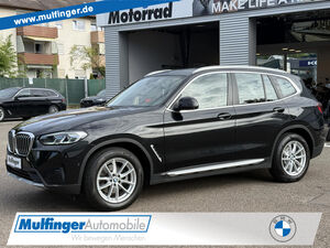 BMW-X3-X3 x20d SportsStandhSurView PanoDach Laser AHK Bluetooth Navi Vollleder Klima Standhzg PDC el Fen,Pojazdy używane