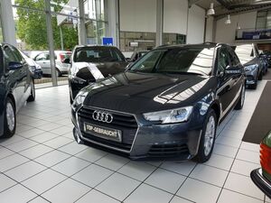 AUDI-A4-KOMBI XENON DIGITALTACHO,Подержанный автомобиль