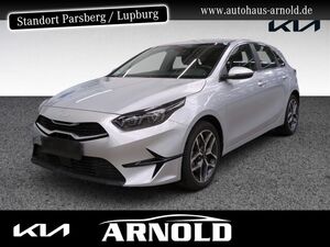 KIA-Ceed-15 T-GDI DCT7 Spirit Kamera Navi Totwinkel,Ojazdené vozidlá