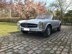MERCEDES-BENZ
