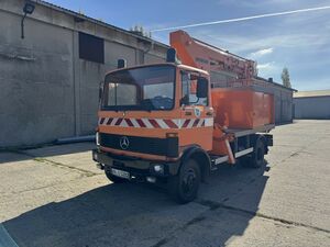 MERCEDES-BENZ