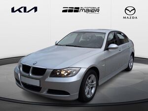 BMW-320-i 20 RWD 170PS *RADIO*PDC*CD*KLIMA*AHK*,Vehículo de ocasión