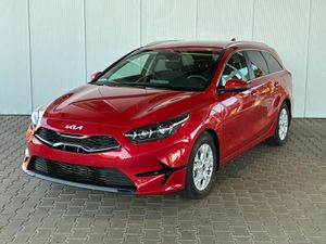 KIA-Ceed Sportswagon-Comfort 15 DCT / Sitz + Lenkradheizung / Tempomat / Navi / LED / Rückfahrkamera / Alu 16 / *Frei H,Аварийный автомобиль