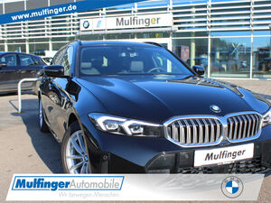BMW-320-320i TM Sport PanoDAHK ACC HUD LenkradhPark+,Voiture de l'année