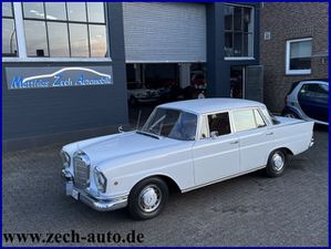 MERCEDES-BENZ-230-S W111 * Bildschön * Geringe Laufleistung,Олдтаймер (Раритетный автомобиль)