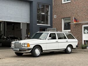 MERCEDES-BENZ