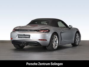 PORSCHE