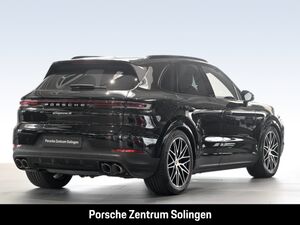 PORSCHE