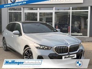 BMW-520-520d xDrTM Sport Iconic ACC PanoDSitzbelAHK Sportpaket Bluetooth HUD Navi LED Klima PDC el Fens,Vehicule second-hand