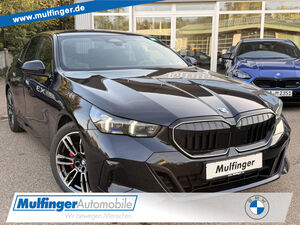 BMW-520-520i M Sport PRO Iconic HUD ACC SurViewHar/Kar Sportpaket Bluetooth Navi LED Klima PDC el Fenster,Begangnade