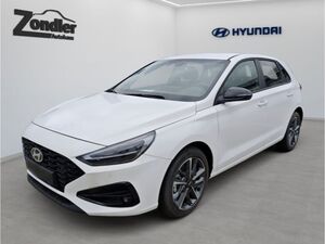 HYUNDAI-i30-Mild-Hybrid 15 Turbo (+48V) Advantage Navi Sitzh Digitales Cockpit LED Dyn Kurvenlicht,Демонстрационный автомобиль