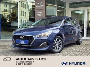 HYUNDAI-i30-14 T-GDI M/T Trend, Winterräder, Navi, Komfort-Paket,,Подержанный автомобиль