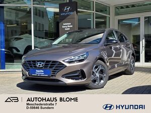 HYUNDAI-i30-15 T-GDI INTRO Edition / Winterräder / Pano / Navi / Kamera / Voll-LED /,Begangnade