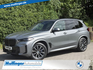 BMW-X5-X5 x50e M Sport Pro IntAktLACC IconHa/KaAHK20 Sportpaket Bluetooth HUD Navi LED Klima Luftfederun,Jednoroční vozidla