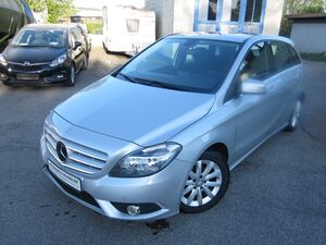 MERCEDES-BENZ-B 180-~ Automatik ~ Navi ~,Ojazdené vozidlá