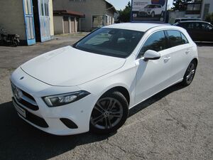 MERCEDES-BENZ-A 220-Urban-/Progressive ~ Automatik ~ Navi ~,Begangnade