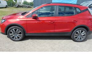 SEAT-Arona-10 Style TSI BMT Klima Navi LED Alu,Véhicule d'occasion