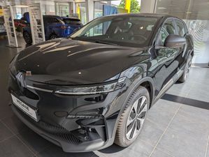 RENAULT-Megane E-Tech-,Демонстрационный автомобиль