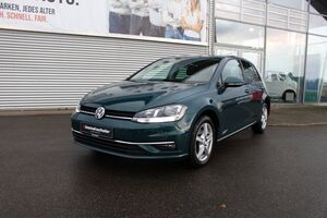 VW-Golf-VII 15 TSI ACT BMT Comfortline+NAVI+SITZHEIZUNG,Pojazdy używane