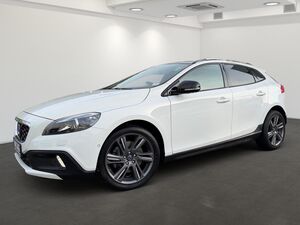 VOLVO-V40 Cross Country-20 D4 Summum AHK Pano,Begangnade